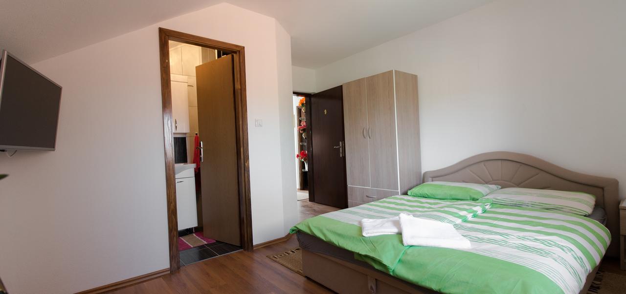 Guesthouse Vila Puzic Banja Luka Esterno foto